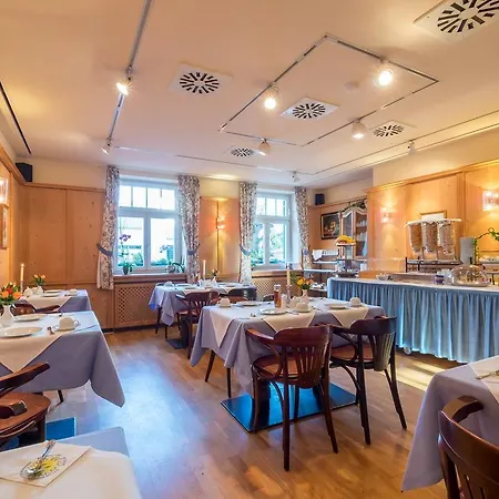 Gautinger Hof - Ruhig Im Fuenf-seen-land Nahe S-bahn Und Muenchen 3* ガウティンク