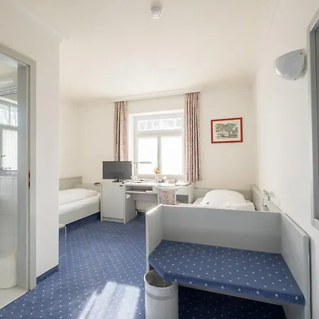 Hotel Gautinger Hof - Ruhig Im Fuenf-seen-land Nahe S-bahn Und Muenchen