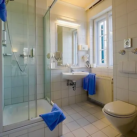Hotel Gautinger Hof - Ruhig Im Fuenf-seen-land Nahe S-bahn Und Muenchen
